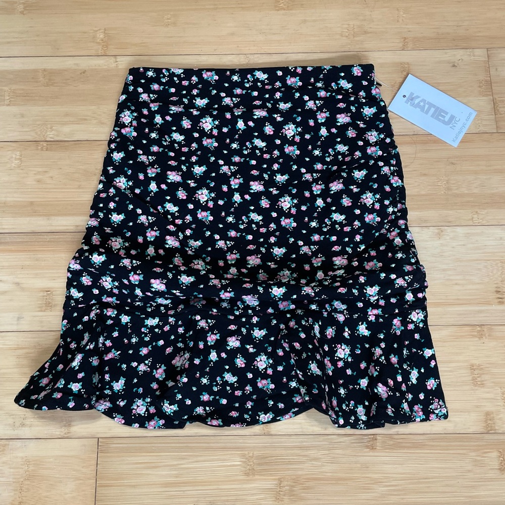 Katie J Aspen Skirt